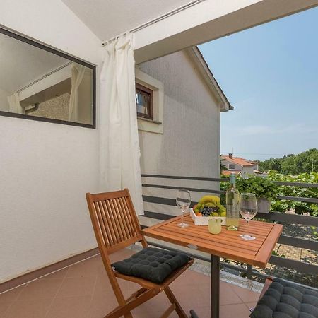 Apartment Green With Balcony Nova Vas  Exterior foto